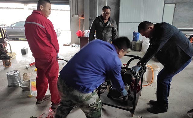 溢油应急现场操作人员理论培训和设备实操(图1)
